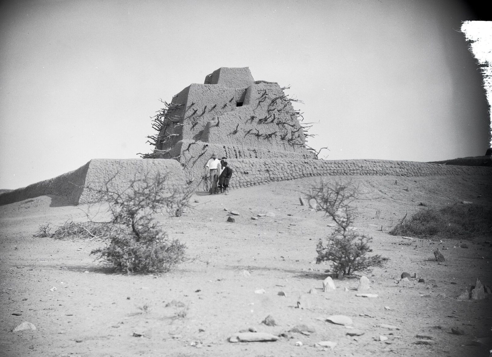 The Tomb of Askia at Gao, Mali, seen from the air in 1930–31 — the pyramid tomb of the Songhai emperor Askia Muhammad