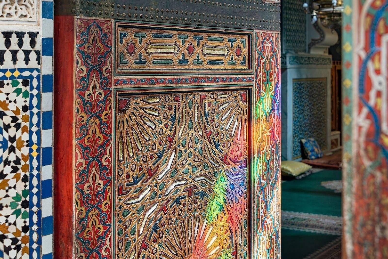 Artist's vision of the Al-Qarawiyyin mosque-university in ninth-century Fez at dusk