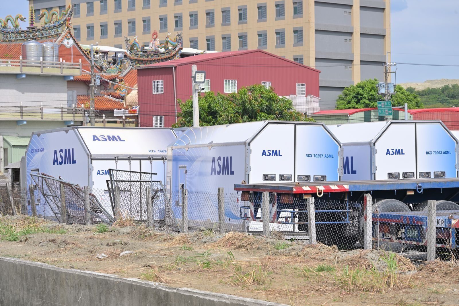 ASML lithography machine in a semiconductor cleanroom, the chipmaking gear behind the AI boom