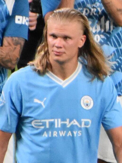 Erling Haaland in Manchester City's sky-blue shirt