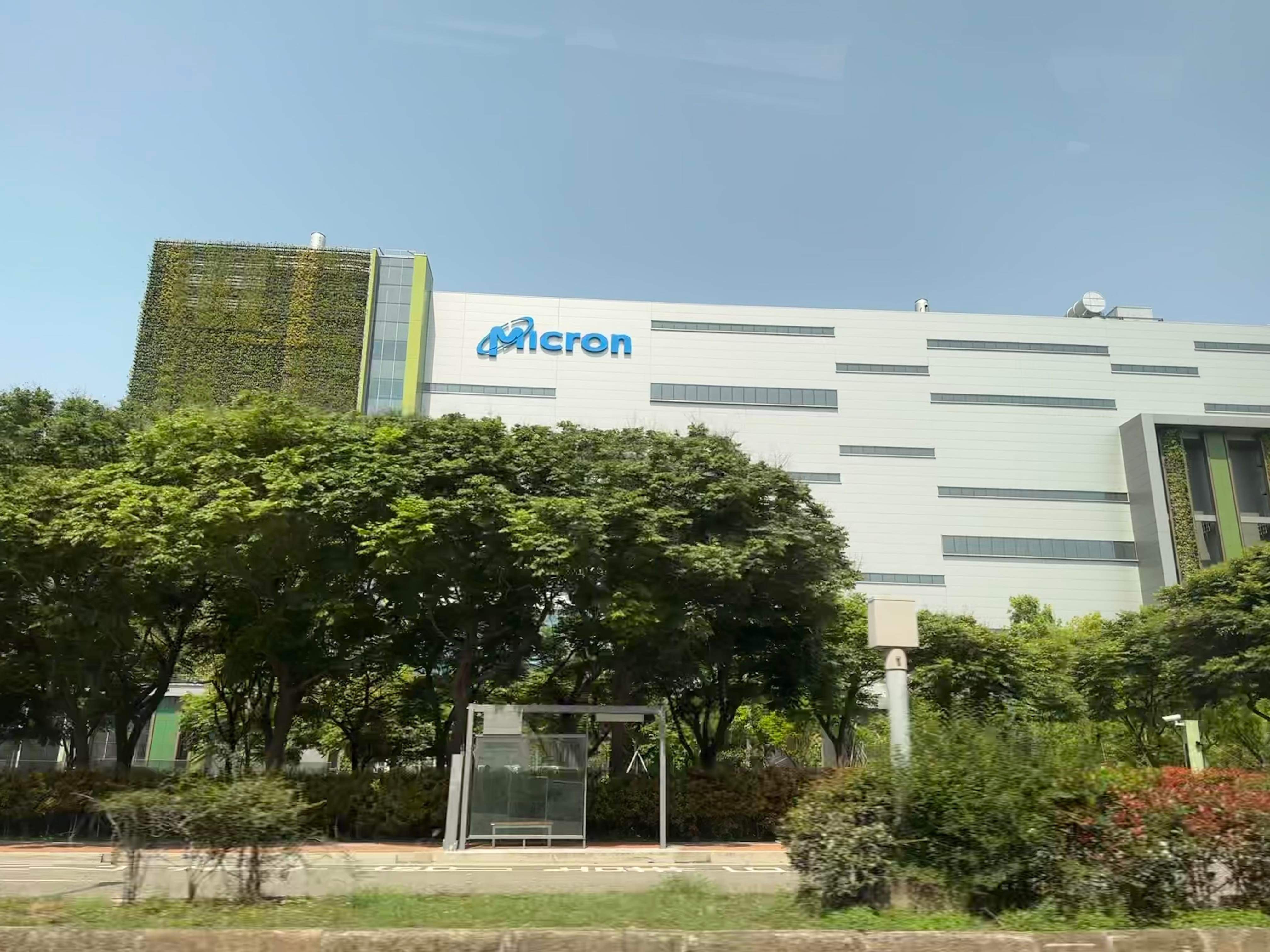 L’usine de semiconducteurs de Micron à Taichung, à Taïwan — la plus grande opération du fabricant de puces sur l’île